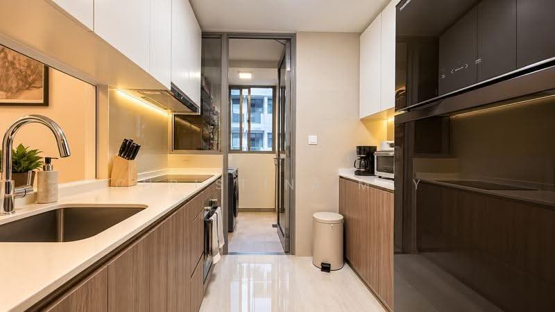 Sol Acres, 10 Choa Chu Kang Grove, Dairy Farm / Bukit Panjang / Choa Chu Kang, 3 Bedrooms, 1,044 sqft, Executive Condominium For Sale, by Christina May, 500267374 - Kitchen - PropertyGuru.com.sg