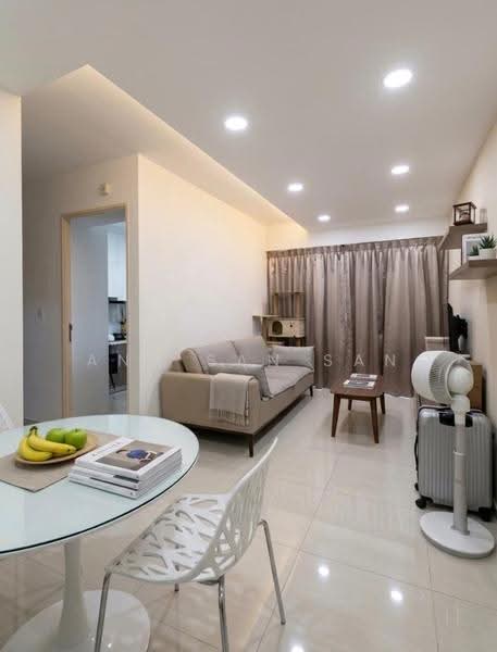 748A Bedok Reservoir Crescent, 748A Bedok Reservoir Crescent, Bedok / Upper East Coast, 3 Bedrooms, 936 sqft, HDB Flat For Sale, by Ang San San, 500267377 - Living room - PropertyGuru.com.sg