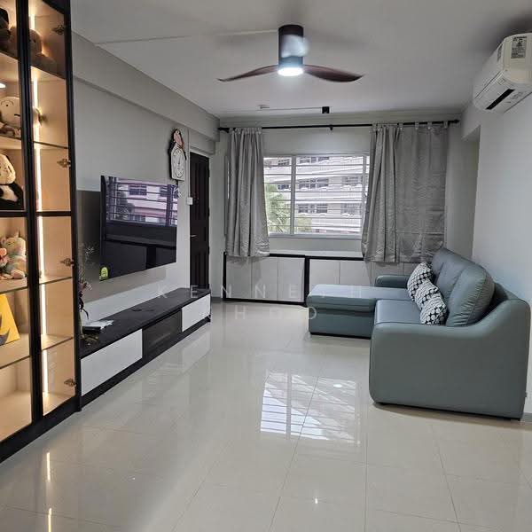 316 Tampines Street 33, 316 Tampines Street 33, Pasir Ris / Tampines, Room Rental, 150 sqft, HDB Flat For Rent, by Kenneth Khoo, 500267382 - Living Room - PropertyGuru.com.sg