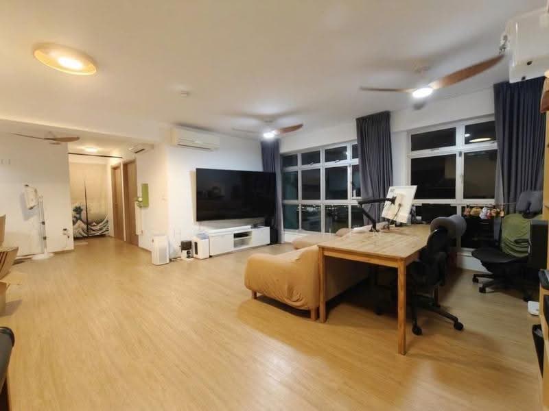 422A Northshore Drive, 422A Northshore Drive, Hougang / Punggol / Sengkang, 3 Bedrooms, 1,216 sqft, HDB Flat For Sale, by Shane Chen, 500267393 - Living Room - PropertyGuru.com.sg
