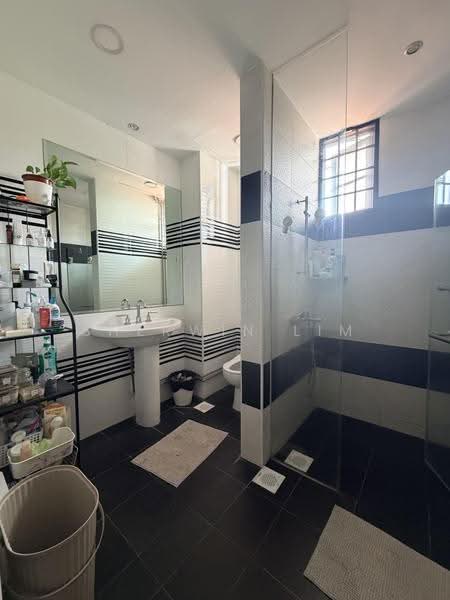 thomson mrt, Ang Mo Kio / Bishan / Thomson, Room Rental, 250 sqft, Corner Terrace For Rent, by Sherwin Lim, 500267395 - Bathroom - PropertyGuru.com.sg
