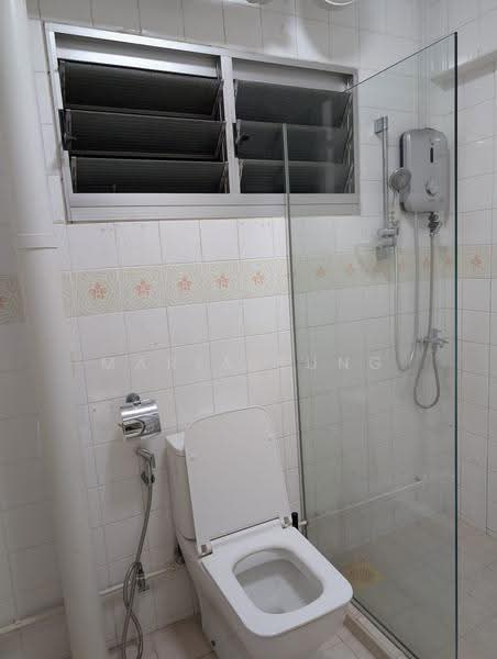 288D Bukit Batok Street 25, 288D Bukit Batok Street 25, Dairy Farm / Bukit Panjang / Choa Chu Kang, 3 Bedrooms, 990 sqft, HDB Flat For Sale, by Maria Sung, 500267407 - Bathroom - PropertyGuru.com.sg