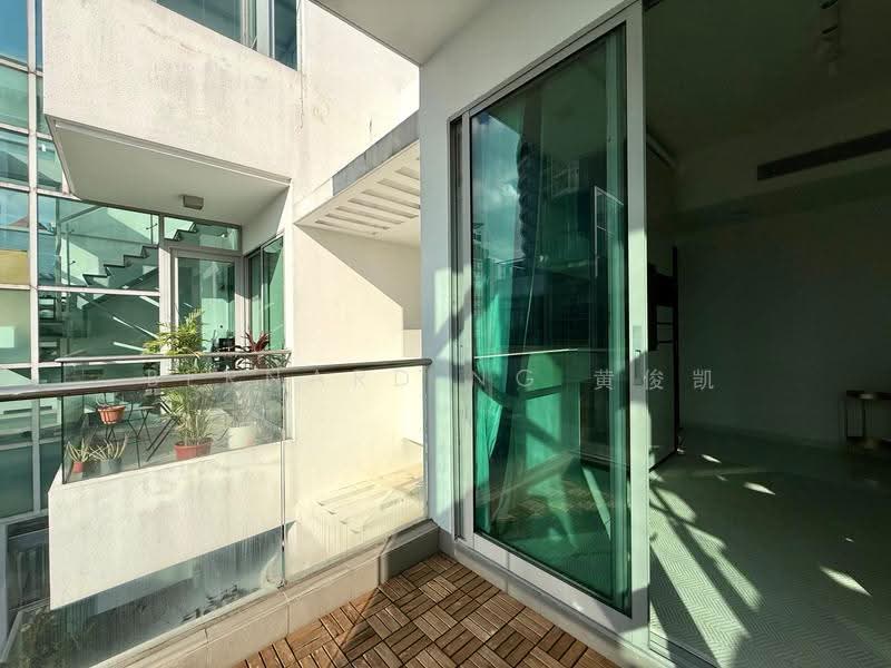 Nathan Residences, 25 Nathan Road, Tanglin / Holland / Bukit Timah, 2 Bedrooms, 1,238 sqft, Condominium For Sale, by Bernard Ng 黄俊凯, 500267412 - Balcony - PropertyGuru.com.sg