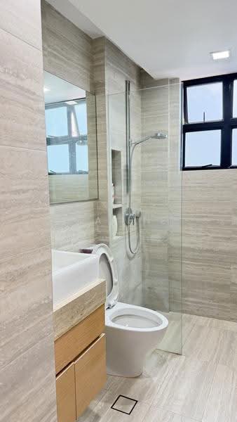 Holland Peak, 27 Holland Hill, Tanglin / Holland / Bukit Timah, 2 Bedrooms, 1,066 sqft, Condominium For Sale, by Edalene Lee, 500267427 - Bathroom - PropertyGuru.com.sg