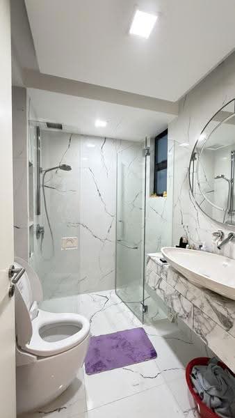 Holland Peak, 27 Holland Hill, Tanglin / Holland / Bukit Timah, 2 Bedrooms, 1,066 sqft, Condominium For Sale, by Edalene Lee, 500267427 - Bathroom - PropertyGuru.com.sg