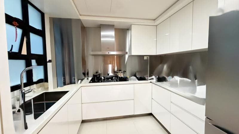 Holland Peak, 27 Holland Hill, Tanglin / Holland / Bukit Timah, 2 Bedrooms, 1,066 sqft, Condominium For Sale, by Edalene Lee, 500267427 - Kitchen - PropertyGuru.com.sg