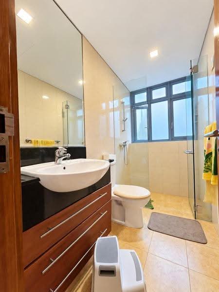 Adam Park Condominium, 29 Adam Road, Newton / Novena, 3 Bedrooms, 1,378 sqft, Condominium For Rent, by Jodia Tay, 500267438 - Bathroom - PropertyGuru.com.sg