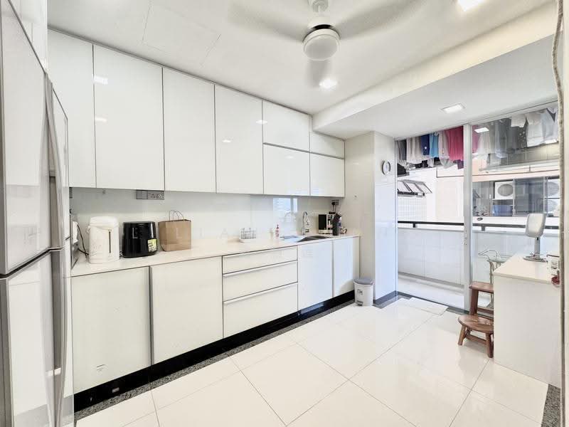 Yong An Park, 327 River Valley Road, Orchard / River Valley, 4 Bedrooms, 3,434 sqft, Condominium For Sale, by Lilian Huang 黄丽莲, 500267441 - PropertyGuru.com.sg