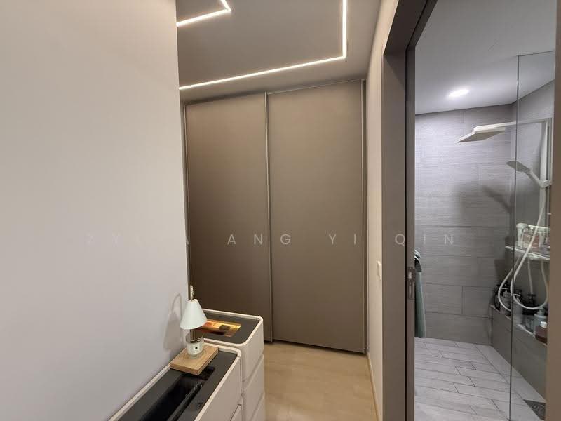The Criterion, 7 Yishun Street 51, Sembawang / Yishun, 3 Bedrooms, 893 sqft, Condominium For Sale, by Zylia Ang Yi Qin, 500267451 - Master wardrobe - PropertyGuru.com.sg