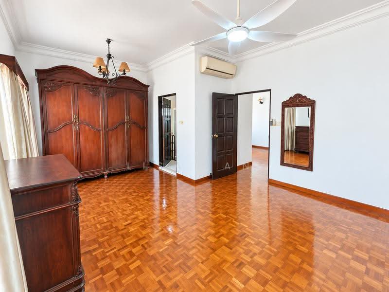 Clydescove, Loyang Place, Changi Airport / Changi Village, 4 Bedrooms, 4,000 sqft, Semi-Detached House For Rent, by Lisa Tan, 500267452 - M Bedroom - PropertyGuru.com.sg