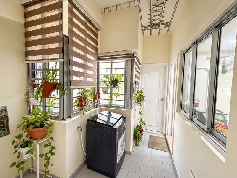 Azalea Park Condo, 6 Flora Road, Changi Airport / Changi Village, 4 Bedrooms, 1,507 sqft, Condominium For Sale, by Zach Lim, 500267454 - Yard - PropertyGuru.com.sg