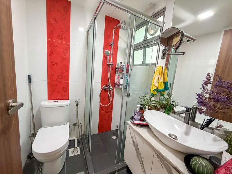 Azalea Park Condo, 6 Flora Road, Changi Airport / Changi Village, 4 Bedrooms, 1,507 sqft, Condominium For Sale, by Zach Lim, 500267454 - Bathroom - PropertyGuru.com.sg