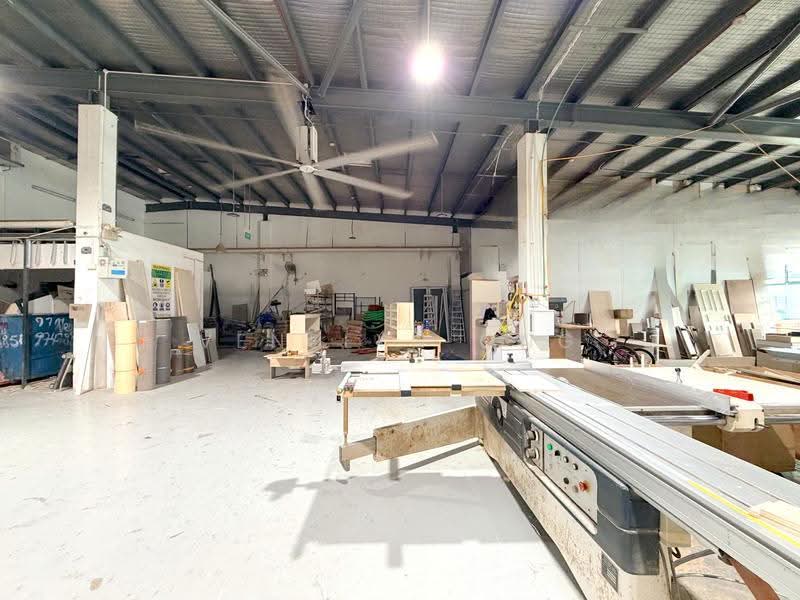 Hiangkie Industrial Building IV, 27 Woodlands Industrial Park E1, Sembawang / Yishun, 3,983 sqft, Factory / Workshop (B2) For Sale, by Venelyn Ong, 500267460 - Interior - CommercialGuru.com.sg