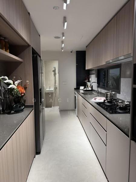 Lucerne Grand, Lakeside Drive, Boon Lay / Jurong / Tuas, 3 Bedrooms, 1,001 sqft, Condominium For Sale, by Grace Dai, 500267478 - Kitchen - PropertyGuru.com.sg