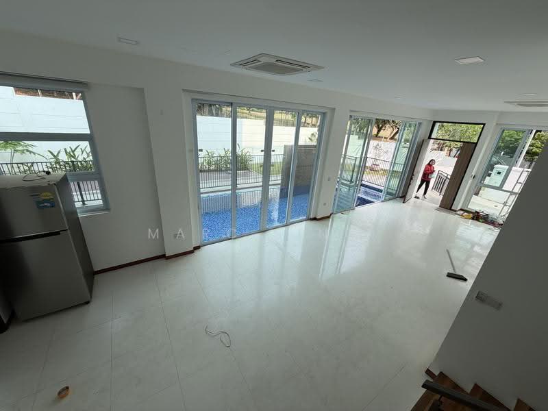 Newly Refurbished | 6 Rooms | Pool+Jacuzzi | Near Sembawang Beach, Sembawang, Woodlands, Yishun, Sembawang / Yishun, 6 Bedrooms, 7,335 sqft, Semi-Detached House For Rent, by Marc Singh, 500267481 - Living Room - PropertyGuru.com.sg