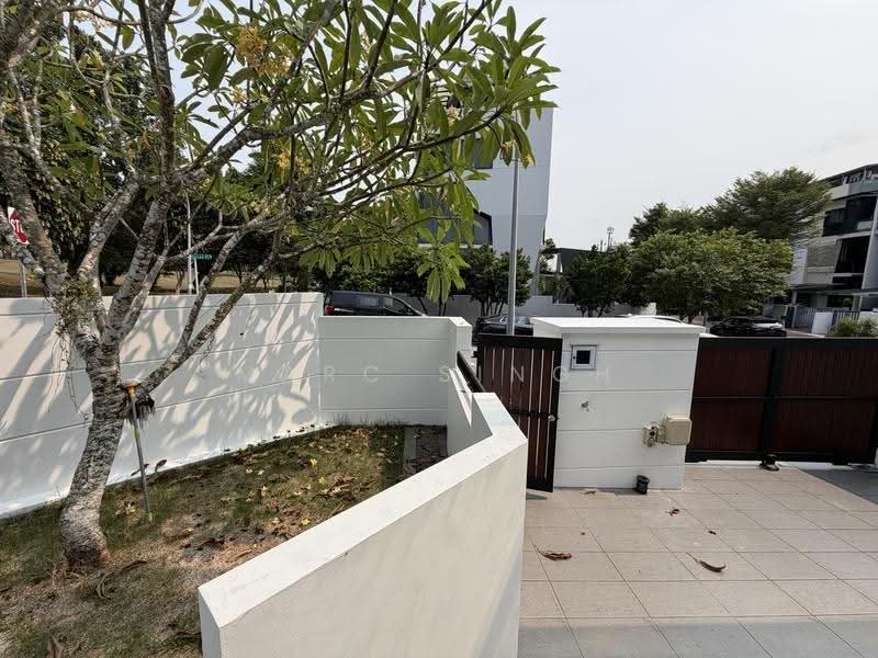 Newly Refurbished | 6 Rooms | Pool+Jacuzzi | Near Sembawang Beach, Sembawang, Woodlands, Yishun, Sembawang / Yishun, 6 Bedrooms, 7,335 sqft, Semi-Detached House For Rent, by Marc Singh, 500267481 - Exterior - PropertyGuru.com.sg