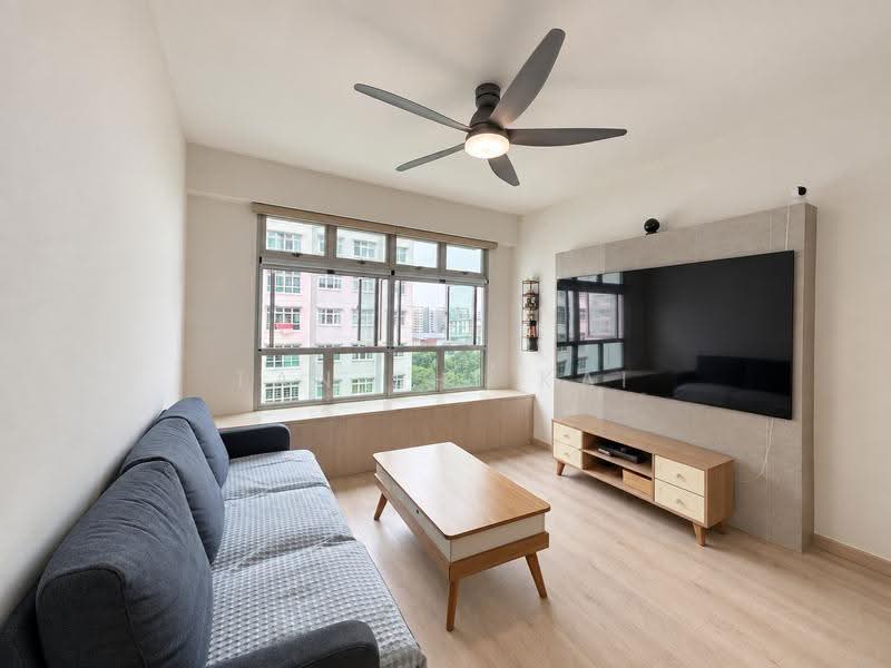 424D Yishun Avenue 11, 424D Yishun Avenue 11, Sembawang / Yishun, 3 Bedrooms, 1,001 sqft, HDB Flat For Sale, by Tan Shi Kai, 500267483 - Living Room - PropertyGuru.com.sg