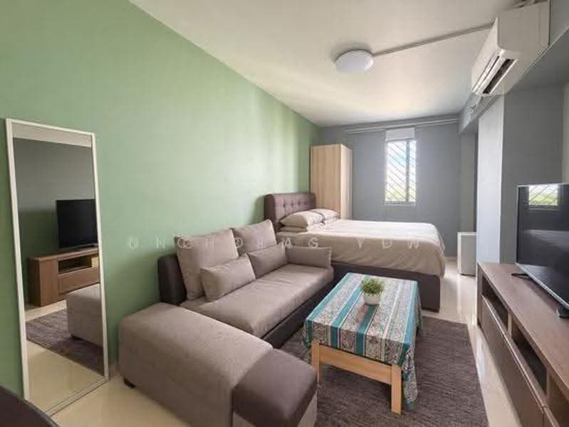 124 Pasir Ris Street 11, 124 Pasir Ris Street 11, Pasir Ris / Tampines, 3 Bedrooms, 1,216 sqft, HDB Flat For Sale, by Nicholas Toh, 500267490 - Living Room - PropertyGuru.com.sg