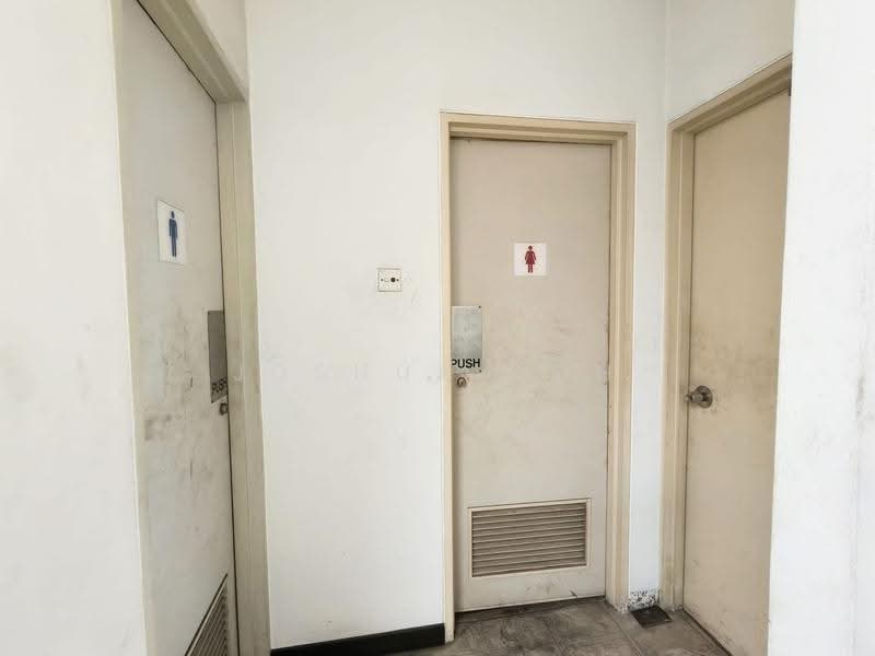 Woodlands Terrace Food Factory, Admiralty / Woodlands, 13,938 sqft, Factory / Workshop (B2) For Sale, by Joshua Goh, 500267499 - Corridor - CommercialGuru.com.sg