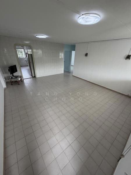 424 Tampines Street 41, 424 Tampines Street 41, Pasir Ris / Tampines, 3 Bedrooms, 1,130 sqft, HDB Flat For Sale, by Tang Yong Chong, 500267501 - Living Room - PropertyGuru.com.sg