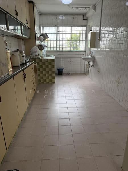 424 Tampines Street 41, 424 Tampines Street 41, Pasir Ris / Tampines, 3 Bedrooms, 1,130 sqft, HDB Flat For Sale, by Tang Yong Chong, 500267501 - Kitchen - PropertyGuru.com.sg