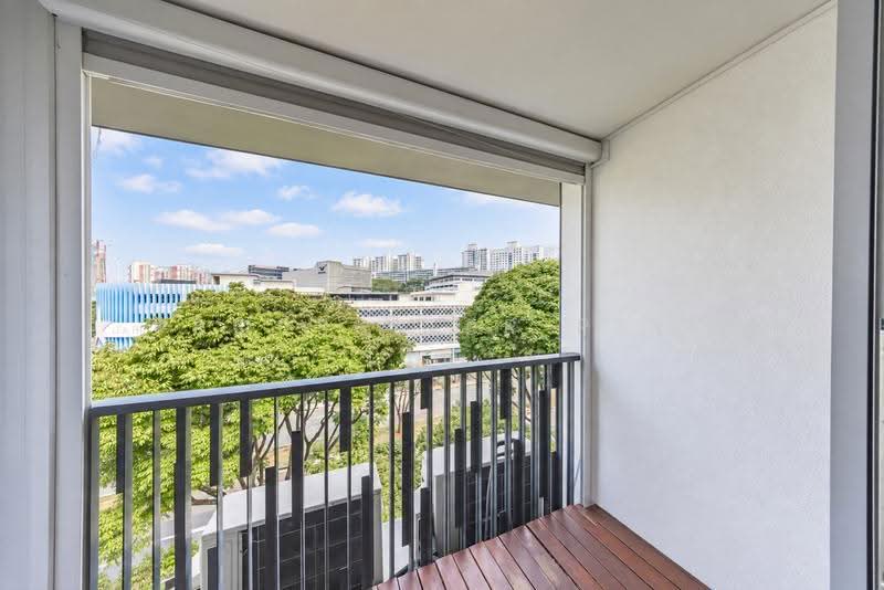 Alexis, 356 Alexandra Road, Alexandra / Commonwealth, 3 Bedrooms, 1,098 sqft, Condominium For Sale, by Don Png, 500267543 - Balcony - PropertyGuru.com.sg
