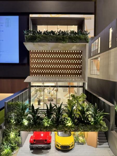 Mins walk to Katong Park MRT | Brand New Bungalow Home, Clacton Road Margate Road Jalan Seaview Meyer Road, East Coast / Marine Parade, 6 Bedrooms, 11,000 sqft, Detached House For Sale, by Johan Koh, 500267563 - PropertyGuru.com.sg