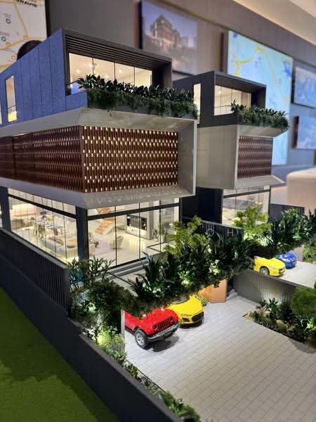 Mins walk to Katong Park MRT | Brand New Bungalow Home, Clacton Road Margate Road Jalan Seaview Meyer Road, East Coast / Marine Parade, 6 Bedrooms, 11,000 sqft, Detached House For Sale, by Johan Koh, 500267563 - PropertyGuru.com.sg