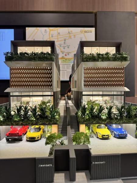 Mins walk to Katong Park MRT | Brand New Bungalow Home, Clacton Road Margate Road Jalan Seaview Meyer Road, East Coast / Marine Parade, 6 Bedrooms, 11,000 sqft, Detached House For Sale, by Johan Koh, 500267563 - PropertyGuru.com.sg