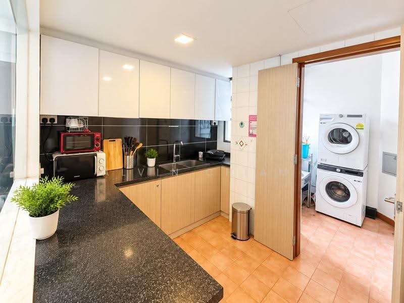 The Florida, 78 Hougang Avenue 7, Hougang / Punggol / Sengkang, Room Rental, 150 sqft, Condominium For Rent, by Alvin Chiam, 500267570 - Kitchen - PropertyGuru.com.sg