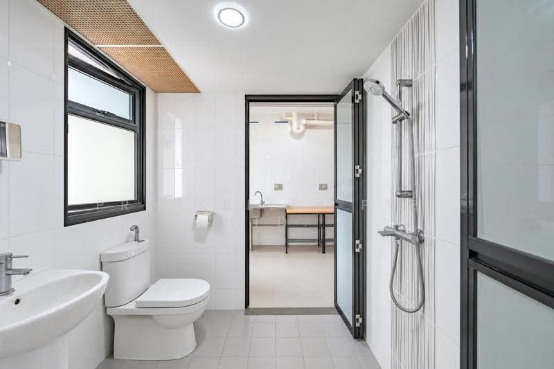 462D Blossom Spring @ Yishun, 462D Yishun Avenue 6, Sembawang / Yishun, 1 Bedroom, 409 sqft, HDB Flat For Sale, by KOH YONG JIAN, 500267587 - Bathroom - PropertyGuru.com.sg