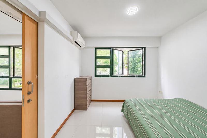 462D Blossom Spring @ Yishun, 462D Yishun Avenue 6, Sembawang / Yishun, 1 Bedroom, 409 sqft, HDB Flat For Sale, by KOH YONG JIAN, 500267587 - Bedroom - PropertyGuru.com.sg