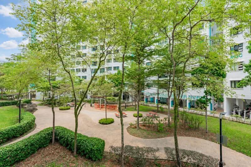 462D Blossom Spring @ Yishun, 462D Yishun Avenue 6, Sembawang / Yishun, 1 Bedroom, 409 sqft, HDB Flat For Sale, by KOH YONG JIAN, 500267587 - Exterior - PropertyGuru.com.sg
