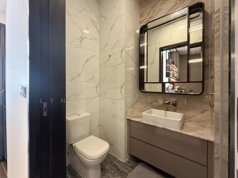 Perfect Ten, 323 Bukit Timah Road, Tanglin / Holland / Bukit Timah, 2 Bedrooms, 797 sqft, Condominium For Sale, by Lyn Huang (可欣), 500267600 - Bathroom - PropertyGuru.com.sg