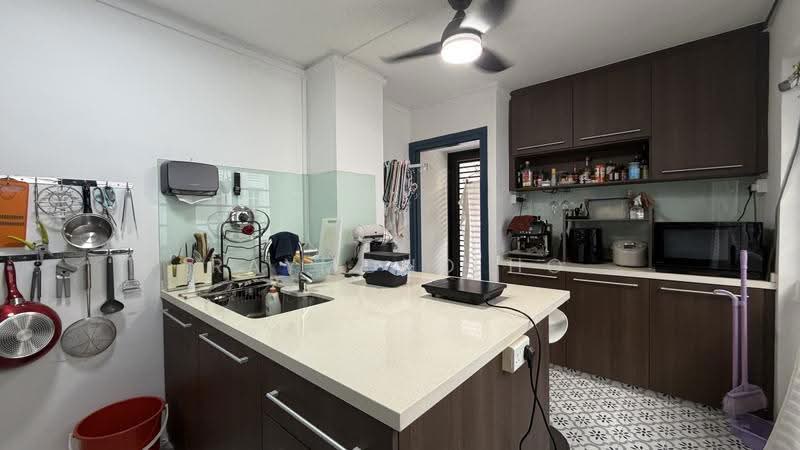 72 Seng Poh Road, 72 Seng Poh Road, Alexandra / Commonwealth, 3 Bedrooms, 945 sqft, HDB Flat For Sale, by Raymond Ho, 500267612 - Kitchen - PropertyGuru.com.sg