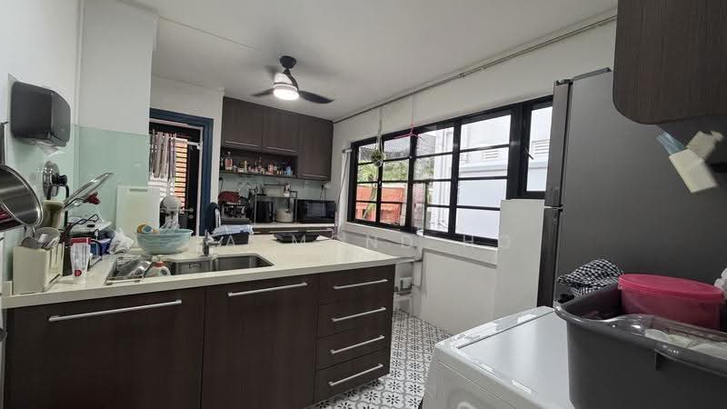 72 Seng Poh Road, 72 Seng Poh Road, Alexandra / Commonwealth, 3 Bedrooms, 945 sqft, HDB Flat For Sale, by Raymond Ho, 500267612 - Kitchen - PropertyGuru.com.sg