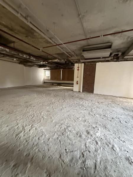 Peninsula Plaza, 111 North Bridge Road, City Hall / Clarke Quay, 2,454 sqft, Other Retail For Sale, by Lua Boon Kiat, 500267644 - Interior - CommercialGuru.com.sg