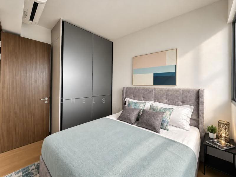 PRICED TO SELL | SUPER CHEAP High-Floor | Below $1.35M | 3% Yield | Perfect for Investors / Couples, East Coast / Marine Parade, 1 Bedroom, 452 sqft, Condominium For Sale, by Chelsey Soh, 500267646 - Master Bedroom - PropertyGuru.com.sg