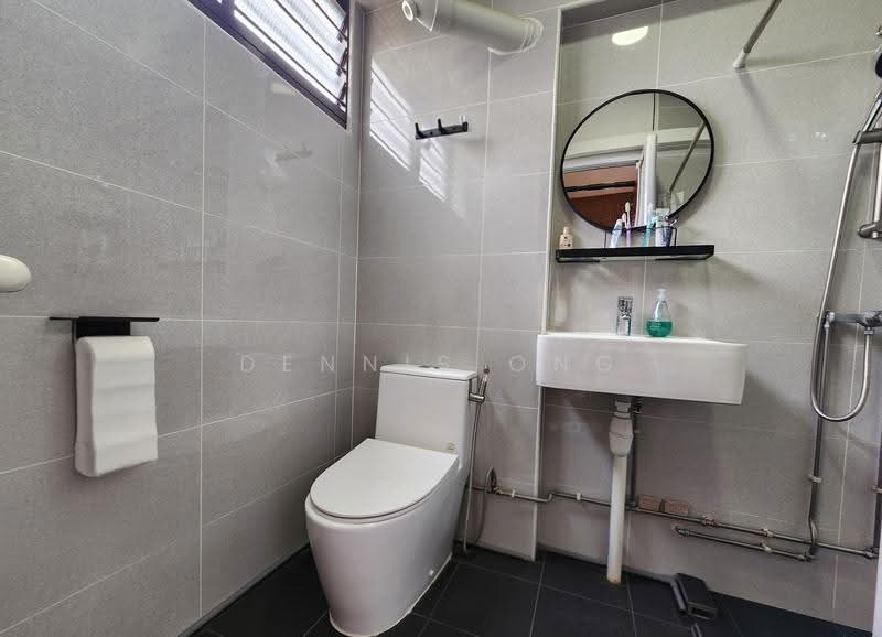 246 Bangkit Road, 246 Bangkit Road, Dairy Farm / Bukit Panjang / Choa Chu Kang, 3 Bedrooms, 1,313 sqft, HDB Flat For Sale, by Dennis Ong, 500267651 - Bathroom - PropertyGuru.com.sg