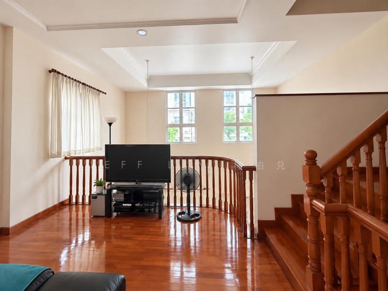 Burgundy Hill, Burgundy Rise, Dairy Farm / Bukit Panjang / Choa Chu Kang, 5 Bedrooms, 2,308 sqft, Semi-Detached House For Sale, by jeff Lim 林柏兑, 500267652 - Living Room - PropertyGuru.com.sg