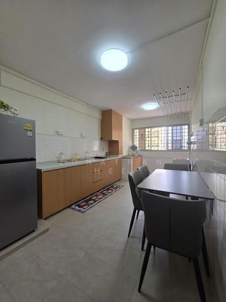211 Tampines Street 23, 211 Tampines Street 23, Pasir Ris / Tampines, Room Rental, 100 sqft, HDB Flat For Rent, by Jonathan Hee, 500267663 - Kitchen - PropertyGuru.com.sg