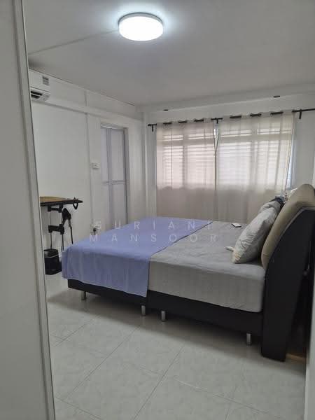 836 Woodlands Street 83, 836 Woodlands Street 83, Admiralty / Woodlands, 3 Bedrooms, 1,302 sqft, HDB Flat For Rent, by Suriani Mansoor, 500267675 - Bedroom - PropertyGuru.com.sg