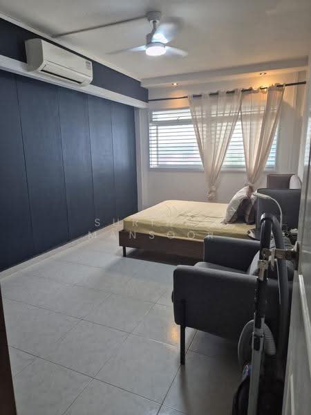 836 Woodlands Street 83, 836 Woodlands Street 83, Admiralty / Woodlands, 3 Bedrooms, 1,302 sqft, HDB Flat For Rent, by Suriani Mansoor, 500267675 - Bedroom - PropertyGuru.com.sg