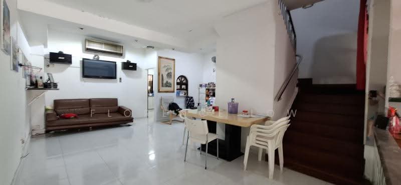 Pemimpin Place, Pemimpin Place, Ang Mo Kio / Bishan / Thomson, 4 Bedrooms, 2,200 sqft, Terraced House For Rent, by Florence Low, 500267676 - PropertyGuru.com.sg
