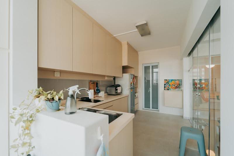Sherwood Towers, 3 Jalan Anak Bukit, Clementi Park / Upper Bukit Timah, 1 Bedroom, 829 sqft, Condominium For Sale, by Joyce Chan, 500267679 - Kitchen - PropertyGuru.com.sg