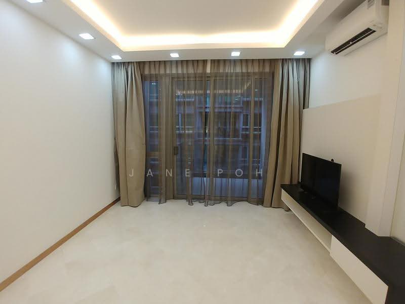 8 @ Mount Sophia, 8 Mount Sophia, Orchard / River Valley, 2 Bedrooms, 1,033 sqft, Condominium For Rent, by Jane Poh, 500267689 - Living Room - PropertyGuru.com.sg