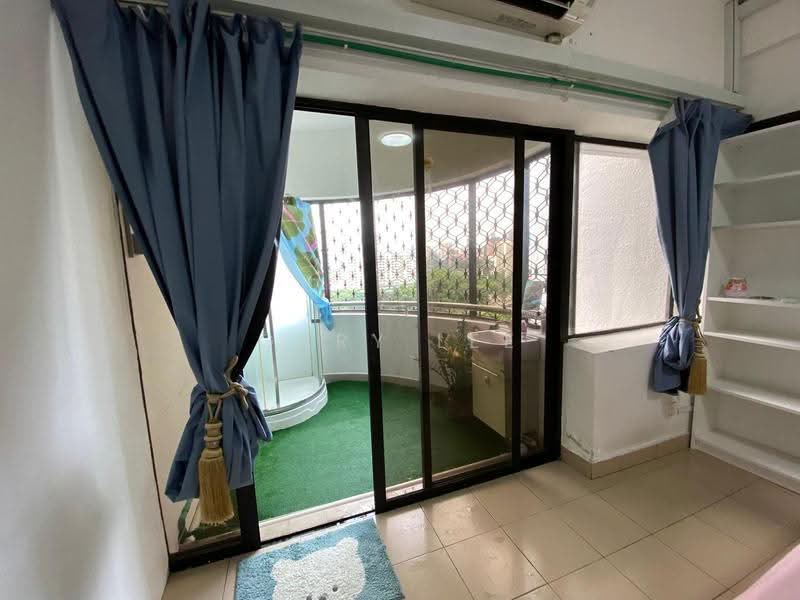 Teresa Ville, 1001 Lower Delta Road, Harbourfront / Telok Blangah, Room Rental, 200 sqft, Condominium For Rent, by Gary Lee, 500267692 - Balcony - PropertyGuru.com.sg