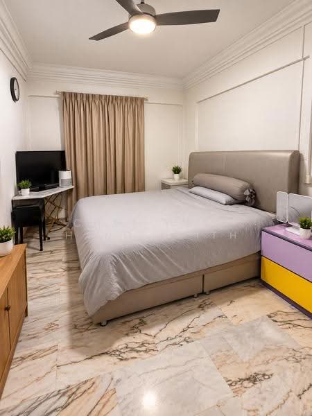 229 Bukit Batok East Avenue 3, 229 Bukit Batok East Avenue 3, Dairy Farm / Bukit Panjang / Choa Chu Kang, 3 Bedrooms, 1,001 sqft, HDB Flat For Sale, by Choi Yuan Hang Keith, 500267695 - Bedroom - PropertyGuru.com.sg