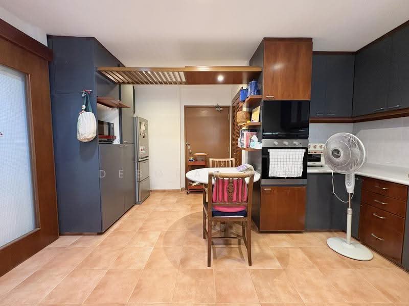 Cashew Heights, 97 Cashew Road, Dairy Farm / Bukit Panjang / Choa Chu Kang, 3 Bedrooms, 1,658 sqft, Condominium For Sale, by Deborah Wan, 500267712 - Kitchen - PropertyGuru.com.sg