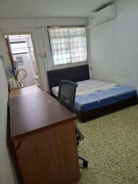 4 Jalan Bukit Ho Swee, 4 Jalan Bukit Ho Swee, Alexandra / Commonwealth, Room Rental, 150 sqft, HDB Flat For Rent, by Simon Lok, 500267714 - Bedroom - PropertyGuru.com.sg